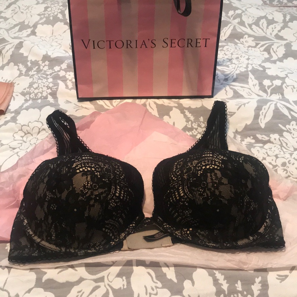🎉SOLD🎉Victoria’s Secret 38DD Dream Angels Bra